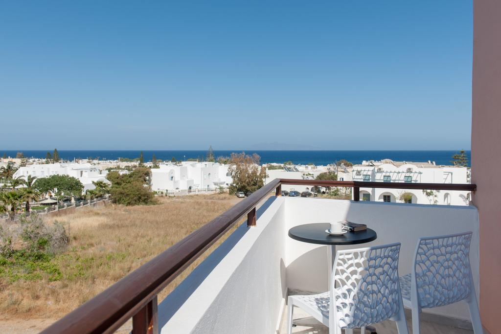 Kamári Selini Ηotel (Adults Only) מראה חיצוני תמונה